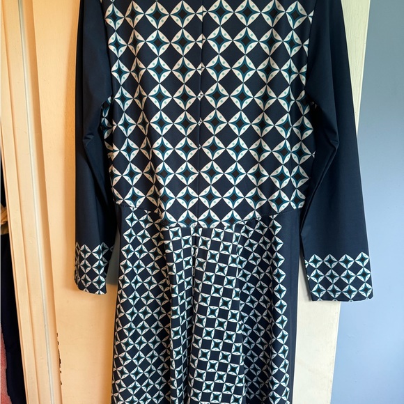Brand new blue, long sleeve, patterned midi dress - Picture 4 of 5